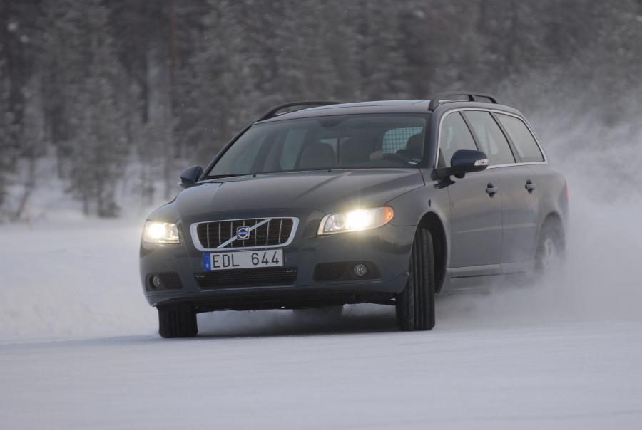  Volvo V70 T6 2007 года  (фото 23 из 64)